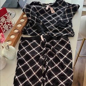 Victoria's Secret Black and White Plaid Pajama Set
